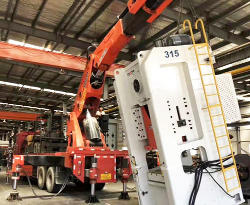 五河县提升工作效率，选择优质折臂吊租赁服务